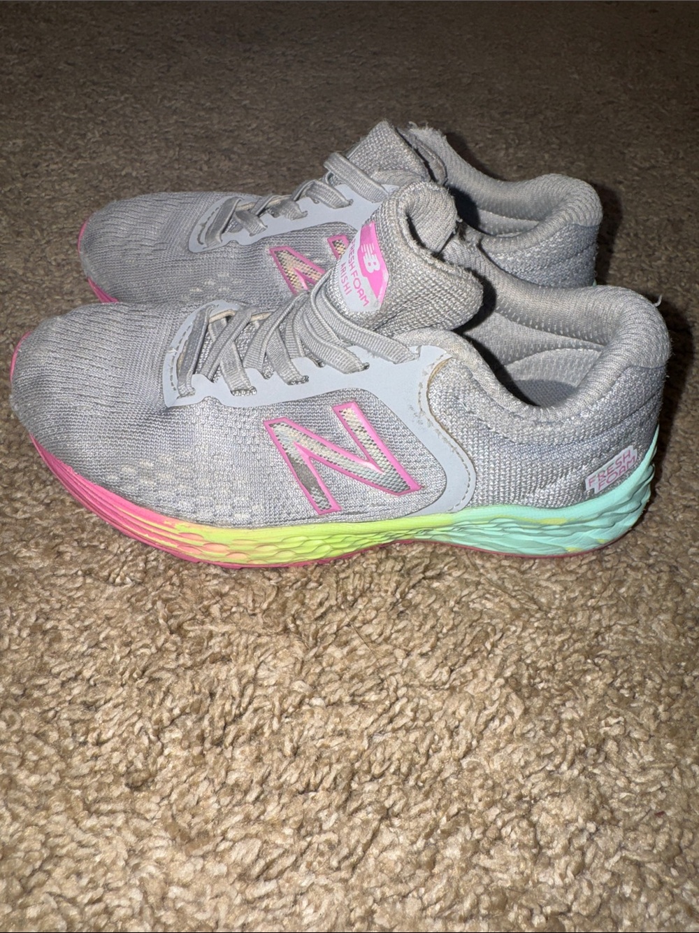 New Balance girls Fresh Foam Arishi Grey Mesh Running Shoes with Pink Accent